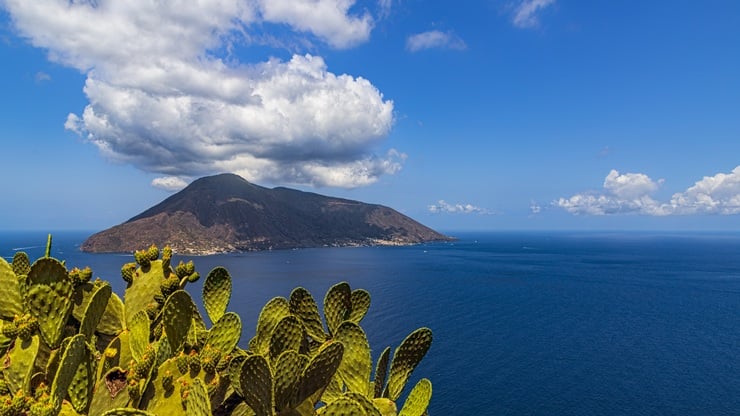 Sicily and Calabria with the Aeolian Islands